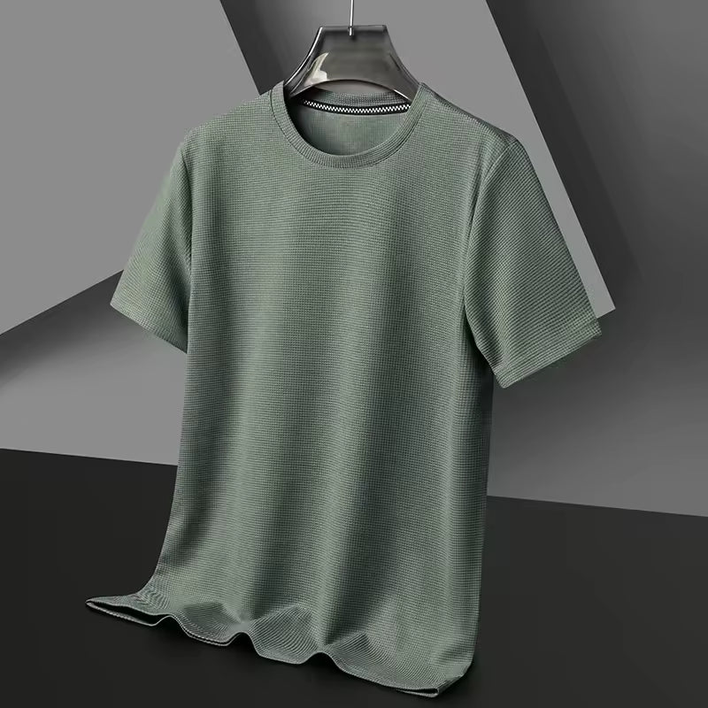 Men's Lightweight Breathable T-Shirt in Green